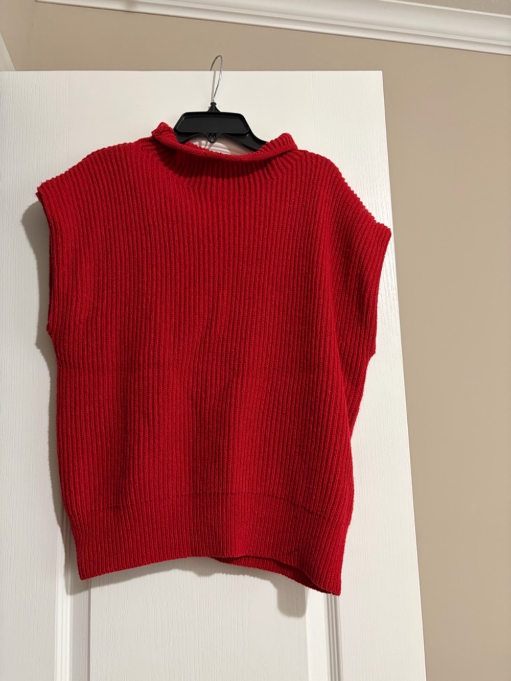Le Lis Red Ribbed Crewneck Sweater
